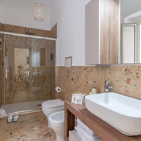 Apartman Le Volte Del Basile - 4 Private E Terrazza
